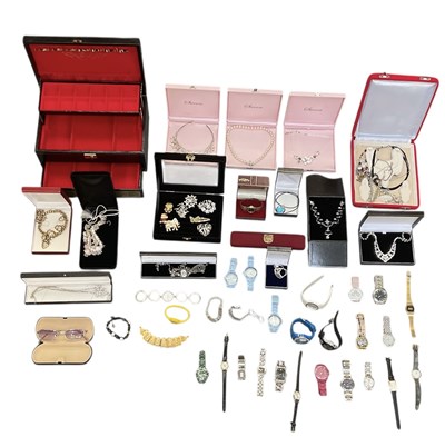 Lot 1355 - A large quantity of assorted costume jewellery...
