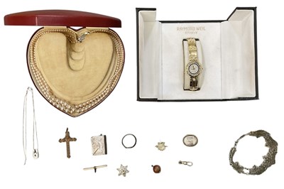 Lot 1373 - RAYMOND WEIL; a lady's gold plated wristwatch,...