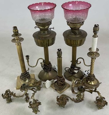 Lot 672 - A group of lighting including a pair of brass...