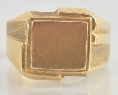 Lot 1238 - A gold Art Deco signet ring, with blank square...