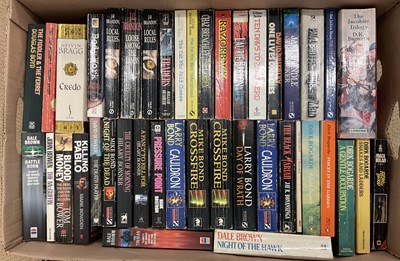 Lot 338 - A large quantity of science fiction and...