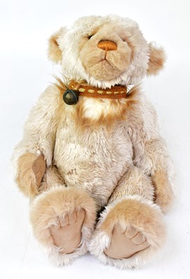 Lot 401 - CHARLIE BEARS; a bear CB131327 'Yarris',...
