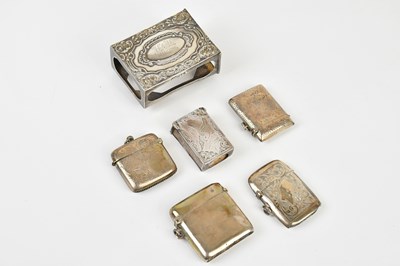 Lot 2276 - A George V hallmarked silver vesta case with...
