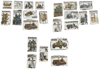 Lot 533 - TAMIYA; twenty-two 1:35 scale military model...