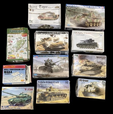 Lot 515 - Eleven 1:35 scale tank model kits including...