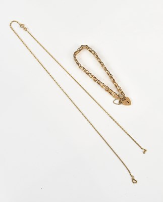 Lot 45 - A 9ct yellow gold gate link bracelet with...