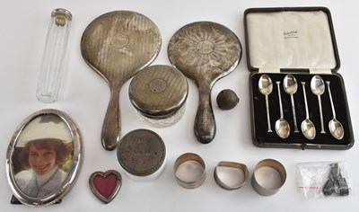 Lot 1124 - MAPPIN & WEBB LTD; a cased set of six George...