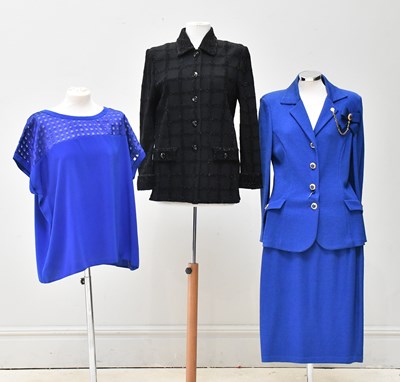 Lot 722 - ST JOHN BY MARIE GRAY; a black knit evening...