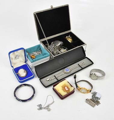 Lot 118 - A collection of costume jewellery including...