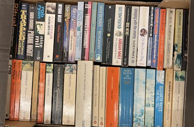 Lot 353 - A large quantity of science fiction and...