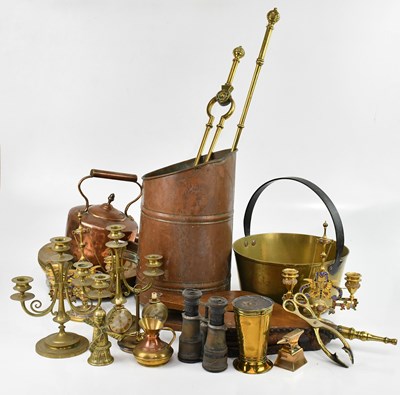 Lot 1564 - A collection of assorted copper and brassware...