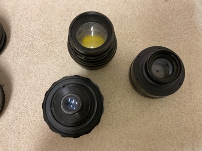 Lot 25 - A small quantity of lenses, various makers to...