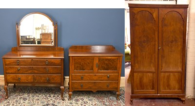 Lot 2779 - An early 20th century mahogany bedroom suite,...