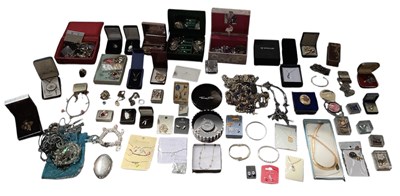 Lot 1357 - A large quantity of assorted costume jewellery,...