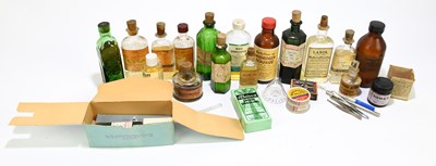 Lot 2599 - A collection of various vintage chemist...