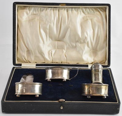 Lot 1145 - ERNEST DRUIFF & CO; a cased George V...