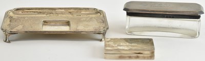 Lot 1132 - GOLDSMITHS & SILVERSMITHS CO; a George V...