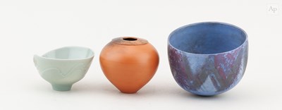 Lot 31 - ANNE JAMES (born 1937); a raku bowl with...
