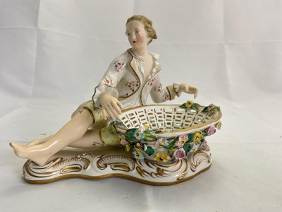 Lot 259 - A late 19th century Continental porcelain...