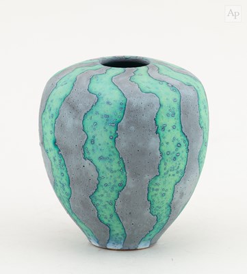 Lot 495 - PETER BEARD (born 1951); a small stoneware...