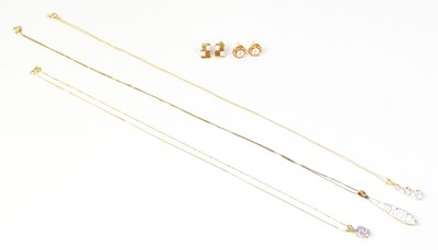 Lot 1487 - A group of 9ct yellow gold jewellery,...