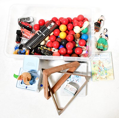 Lot 480 - A quantity of toys to include diecast vehicles,...