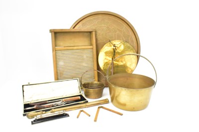 Lot 978 - Mixed metalware, to include a large and small...