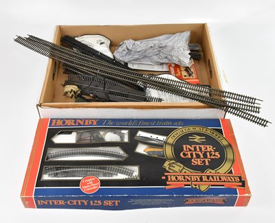 Lot 2149 - HORNBY; an inter-city 125 boxed 00 guage scale...