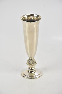 Lot 54 - DAVID LAWRENCE; an Elizabeth II hallmarked...