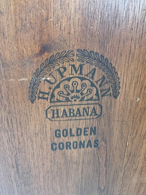 Lot 712 - H HUPMAN HABANA, GOLDEN CORONAS; an oak cigar...
