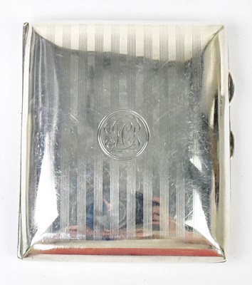 Lot 1129 - JOSEPH GLOSTER LTD; a George V hallmarked...