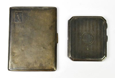 Lot 1130 - HENRY MATTHEWS; a George V hallmarked silver...