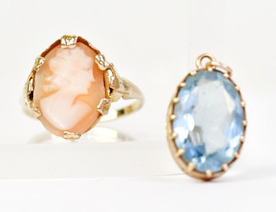 Lot 1478 - A 9ct yellow gold cameo ring, size K, together...