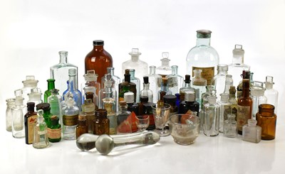 Lot 1464 - A large collection of pharmaceutical and...