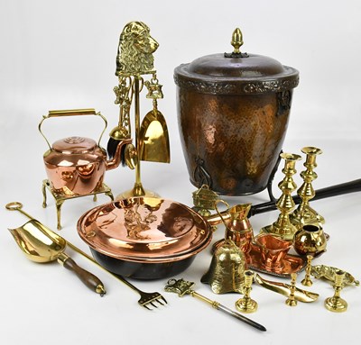 Lot 1515 - A collection of copper and brass items, to...