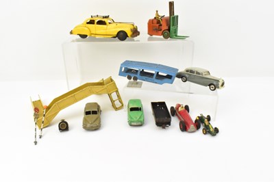 Lot 386 - Various diecast vehicles and accessories...