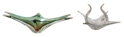 Lot 595 - A modern Murano style green art glass bowl, 22....