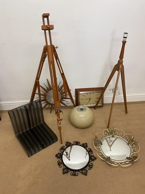Lot 660 - A group of mid 20th century items, including a...
