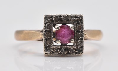 Lot 492 - A 9ct yellow gold Art Deco design diamond and...