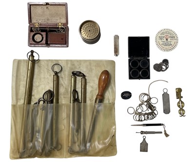 Lot 1209 - A quantity of vintage and antique jeweller's...