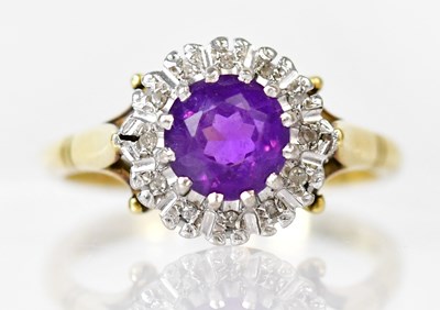 Lot 791 - An 18ct yellow gold ring, with claw set...