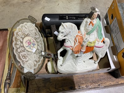 Lot 60 - Two boxes of various collectors' items,...