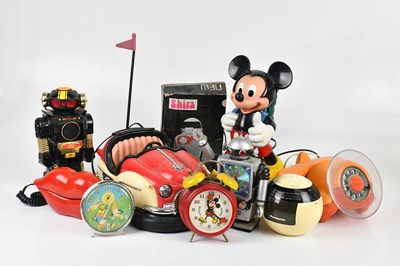 Lot 2131 - A collection of vintage figural telephones,...
