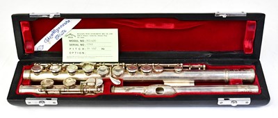 Lot 954 - THE MIYAZAWA FLUTE; a cased MC-400 flute,...