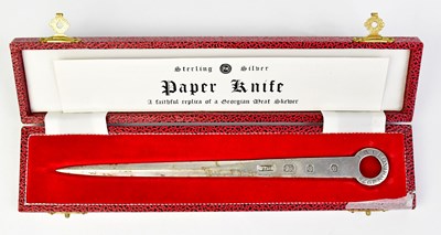 Lot 1061 - WALTER DAVIES & SONS LTD; an Elizabeth II...