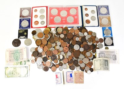 Lot 1249 - A mixed quantity of UK and world coinage and...