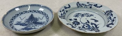 Lot 269 - An 18th century English Delft bowl in the...