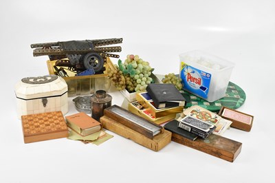 Lot 1450 - An assortment of collectors' items including a...