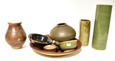 Lot 200 - Various studio pottery ware, mainly purchased...