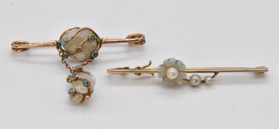 Lot 518 - A 15ct yellow gold opal and seed pearl bar...